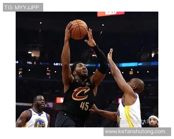 勇士与骑士总决赛经典对决回顾精彩瞬间与传奇时刻合集